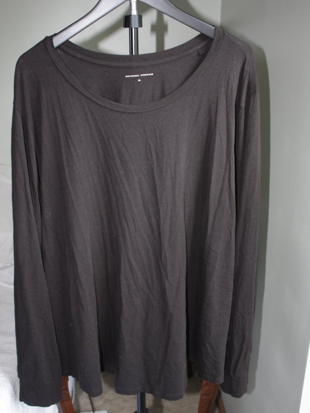 Universal Standard Black Long Sleeve Scoop Neck Jersey Tee Top Size XL (26-28)